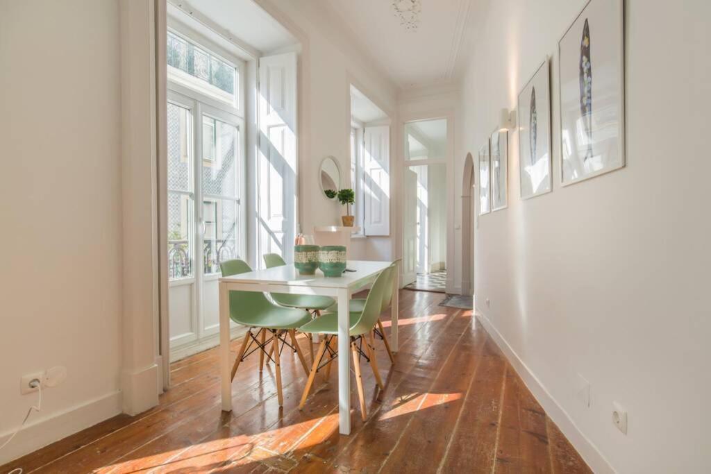 135 A - In Tranquil Flat In Alfama Near Se And Castle * Lissabon