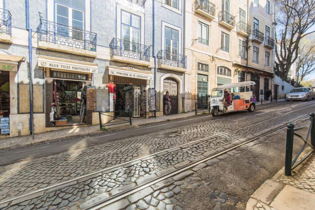 135 A - In Tranquil Flat In Alfama Near Se And Castle