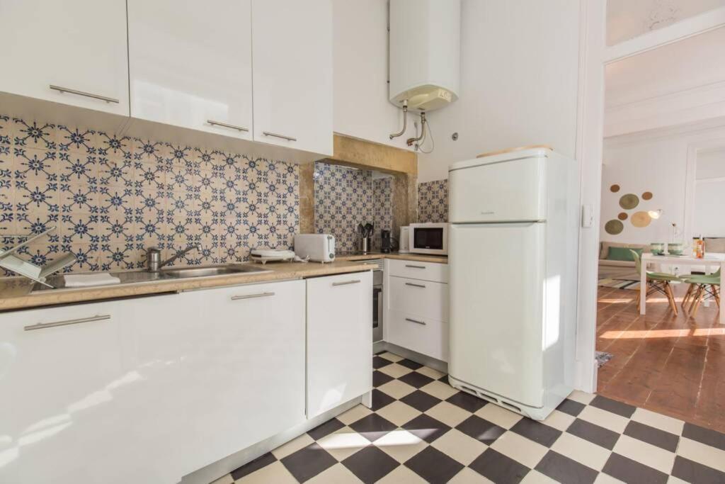 135 A - In Tranquil Flat In Alfama Near Se And Castle Apartment Lissabon